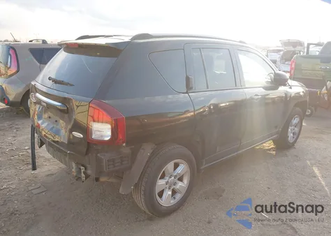 2017 Jeep Compass Latitude Fwd z USA, uszkodzony, nr VIN 1C4NJCEB1HD210917